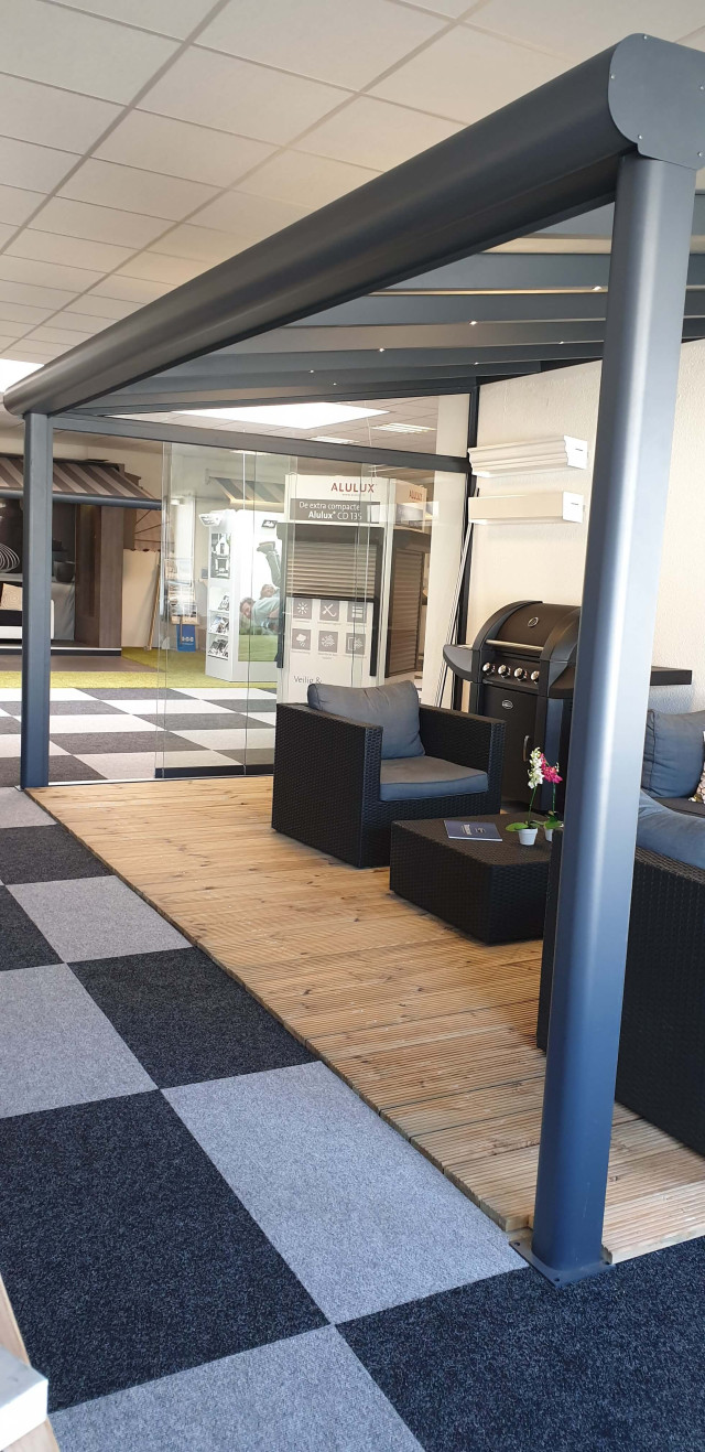 showroom-de-spiegel-lamellen-dak-voorbeeld